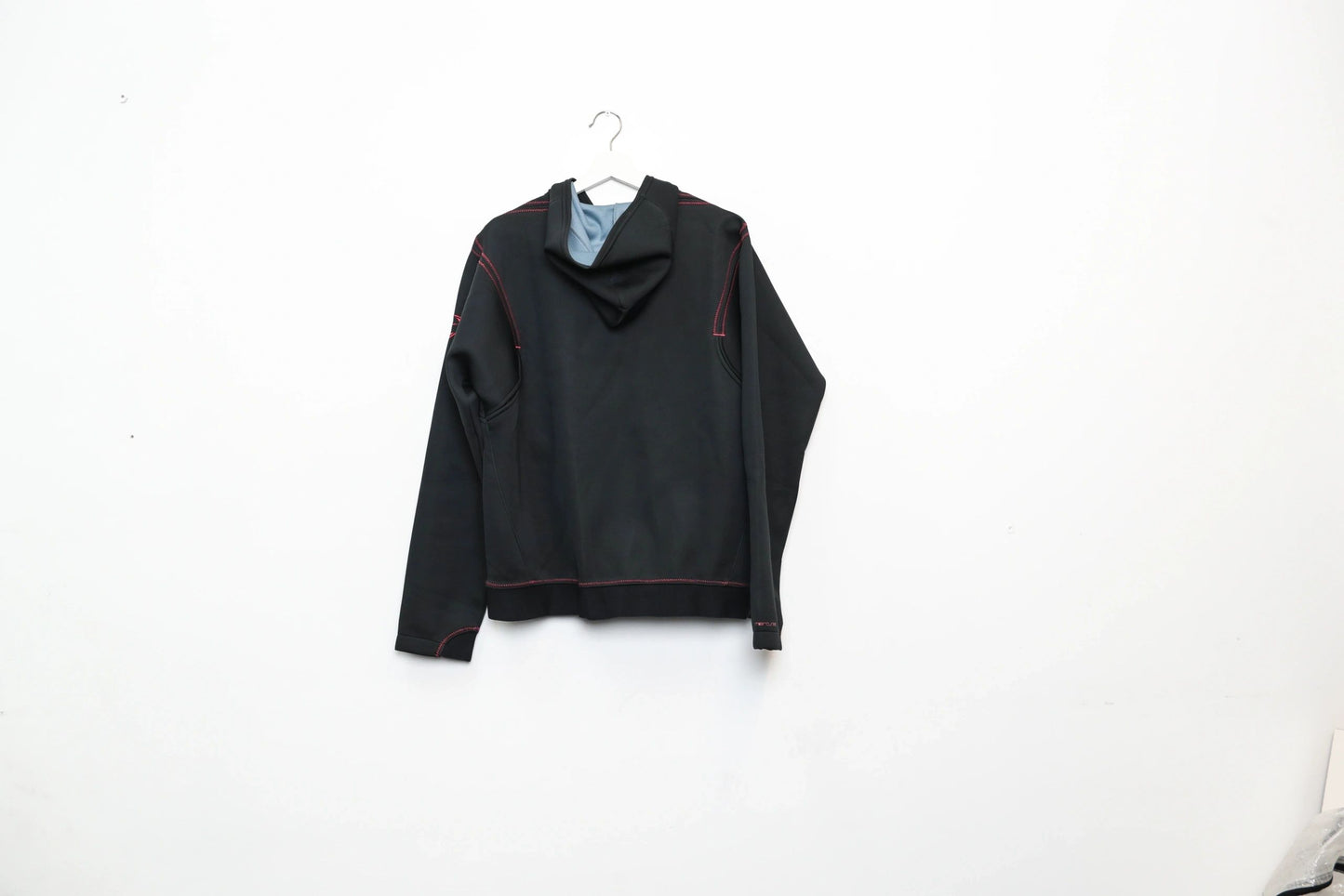 Nike Training Hoodie Black/Red Large